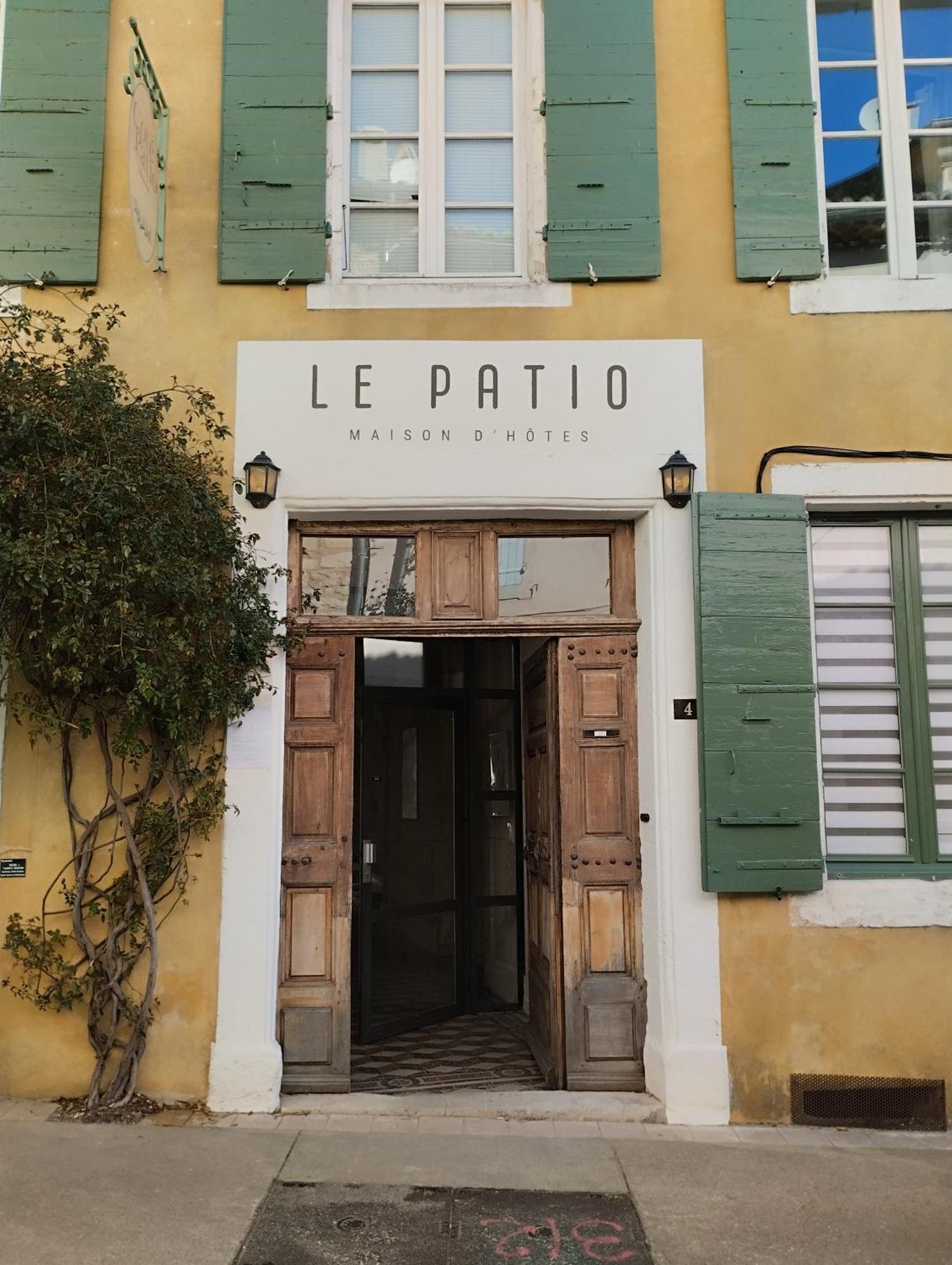 Le Patio Hotel Grignan Exterior photo